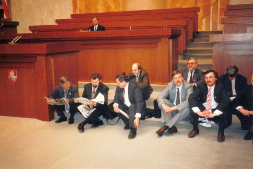 April 11, 1995, in the Supreme Court building, Belarus. 19 deputies from the opposition, on hunger strike as a sign of disagreement with the referendum initiated by President Alexander Lukashenko. PHOTO: CREATIVE COMMONS